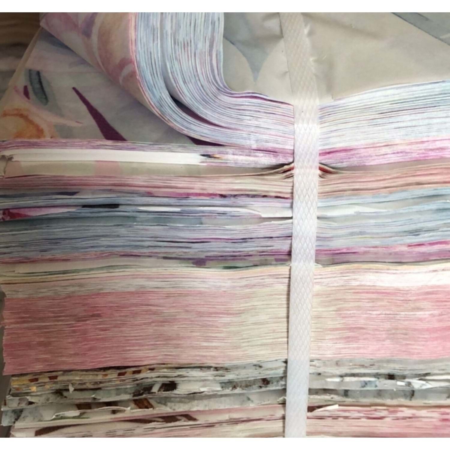 Gölgeli Desenli Ambalaj Kağıdı 30x40 cm ( 25 Kg )